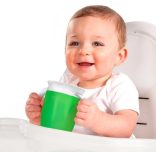 Munchkin Miracle 360 hrnček s úchytkom 200ml - zelený