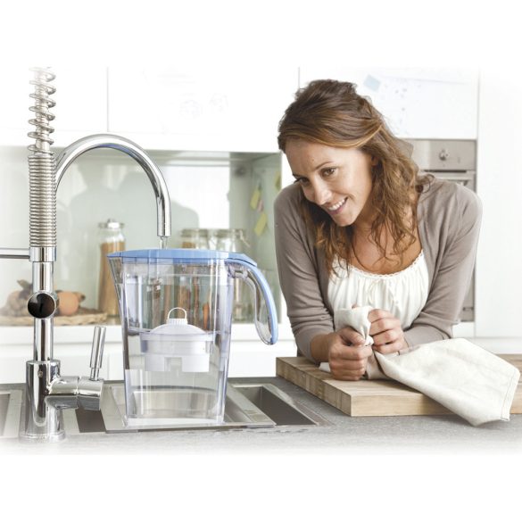 Laica Clear Line modrá filtračná kanvica (1 Bi-Flux s univerzálnou vložkou filtra)