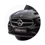 Chipolino Mercedes Benz C-Class detské autíčko s vodiacou tyčou - black
