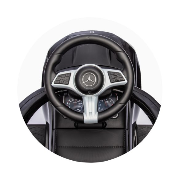 Chipolino Mercedes Benz C-Class detské autíčko s vodiacou tyčou - white