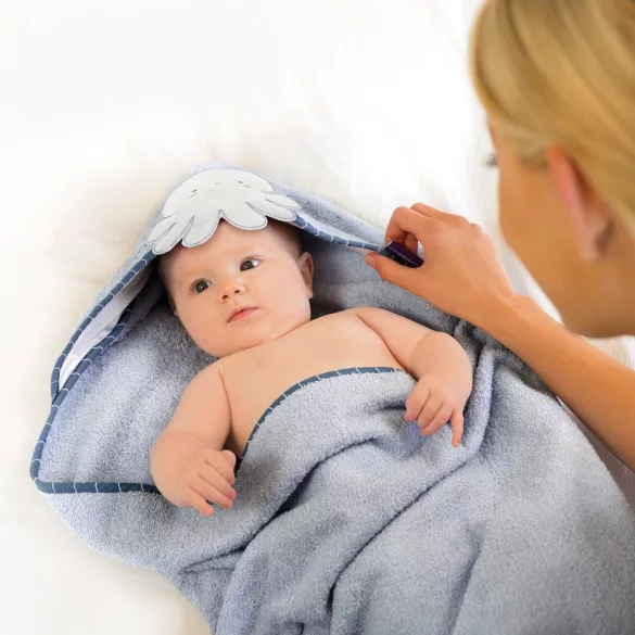 ClevaMama Extra veľký bambusový detský uterák – modrý