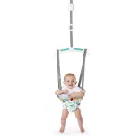 Bright Starts Skákacie centrum na upevnenie na dverový rám, Playful Parade, od 6 mesiacov, do 12 kg