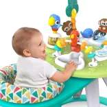 Bright Starts Aktívne centrum 2 v 1 Tropic Cool™, od 6 mesiacov do 11 kg