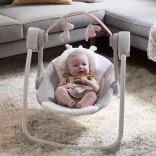 INGENUITY Hojdačka s melódiami, Flora the Unicorn™, od 0 mesiacov, do 9 kg