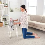 INGENUITY Hojdačka s melódiami, Flora the Unicorn™, od 0 mesiacov, do 9 kg