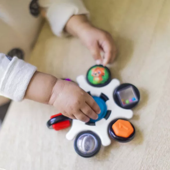 Baby Einstein Senzorická hračka, Curiosity Clutch™, od 3 mesiacov