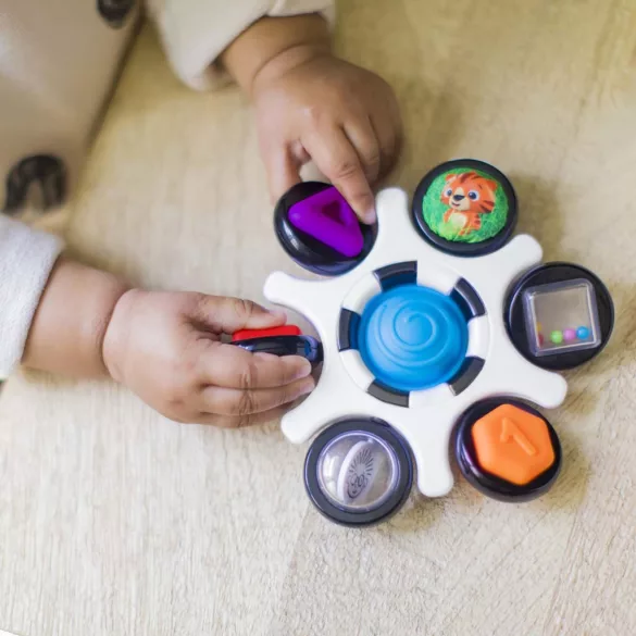 Baby Einstein Senzorická hračka, Curiosity Clutch™, od 3 mesiacov