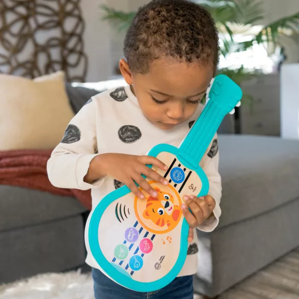 Baby Einstein Hudobná drevená ukulele Magic Touch HAPE – od 6 mesiacov