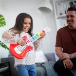 Baby Einstein Drevená hudobná hračka gitara Together in Tune Guitar™ Connected Magic Touch™ HAPE - 6 mesiacov+