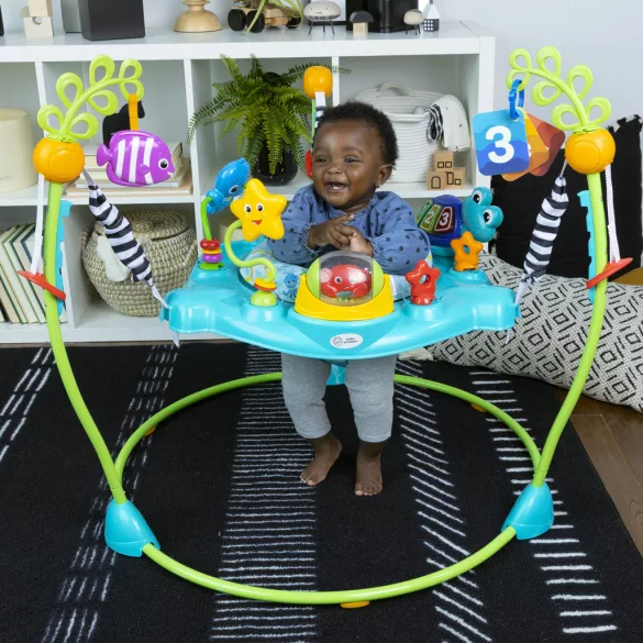 Baby Einstein Skákacie/aktívne centrum 2 v 1 Curiosity Cove™, od 6 mesiacov do 11 kg