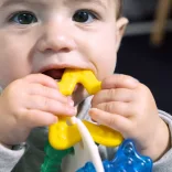 Baby Einstein hryzátko, Ocean Explorers Sea of Sensory™, od 3 mesiacov