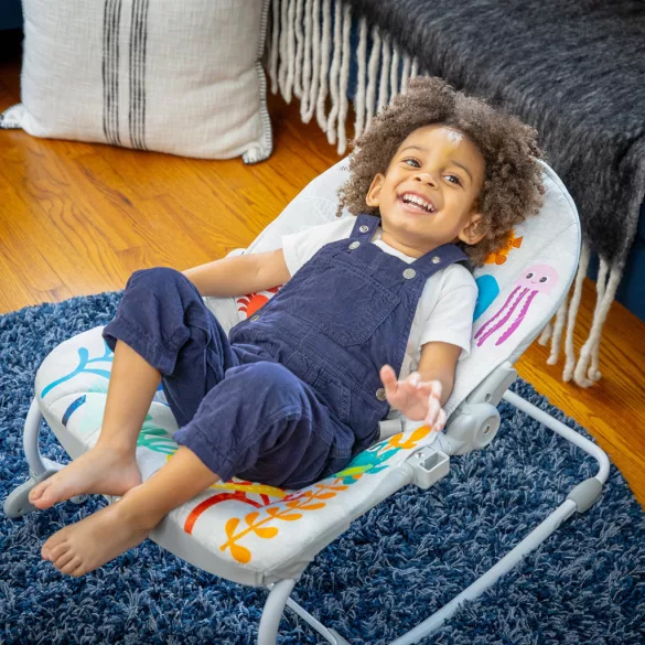 Baby Einstein Hudobné vibračné kresielko Kick to It Opus do 18 kg