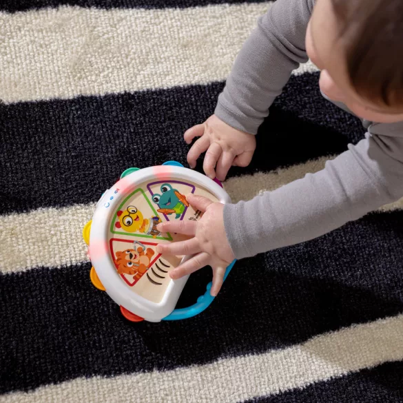 Baby Einstein Hudobný tamburín Tap & Shake™ Magic Touch™ HAPE – od 6 mesiacov
