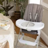 INGENUITY Skladacie detské kreslo Sun Valley™ Grey od 6 mesiacov do 15 kg