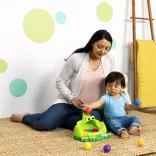 Bright Starts Interaktívna hračka Poppin' Ball Frog™, od 6 mesiacov