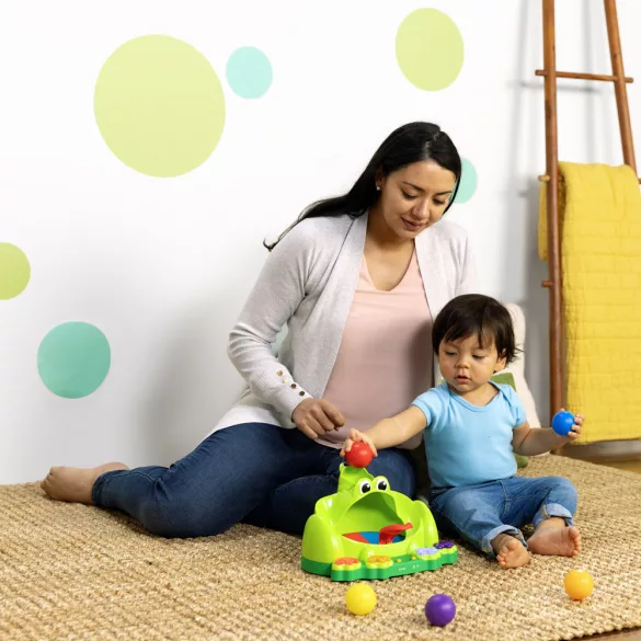 Bright Starts Interaktívna hračka Poppin' Ball Frog™, od 6 mesiacov