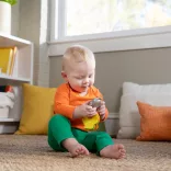 Bright Starts Hudobná hračka s kľúčikmi MonKeys™ 6m+