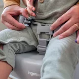 INGENUITY My Spot™ Grey 6m+ detská stolička s výškovým nastavením sedadla do 15 kg