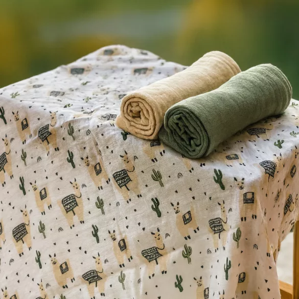 Petite&Mars bambusová mušelínová sada 3 ks plienok Moussy Celestial Planets 68 x 68 cm