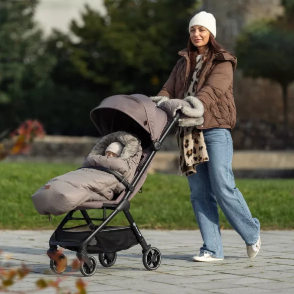 Petite&Mars športový kočík Zip Velvet Grey