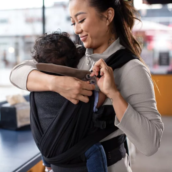 Chicco Boppy Adjust ComfyFit nosítko Charcoal