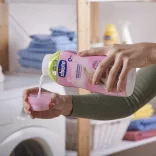 Chicco Aviváž s vôňou jemných kvetín 750 ml Sensitive – kvetinová vôňa ružová