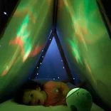 Chicco Polar Bear projektor na detskú postieľku alebo stôl, neutrálna farba