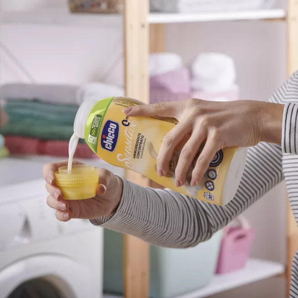Chicco Aviváž s vôňou vanilky 750 ml Sensitive – vanilka, žltá