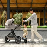 Maxi-Cosi Hop-On Board – sedadlo pre súrodenca k kočíkom Maxi-Cosi pre deti od 10 do 22 kg s odpruženými kolesami