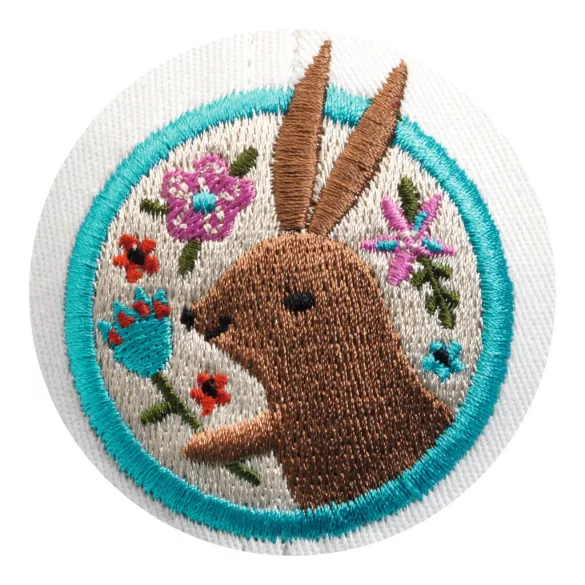 Djeco Little Big room Baseballová čiapka s výšivkou odvážneho zajaca – Rabbit