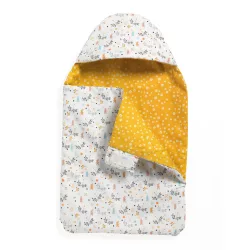   Djeco Pomea Spací vak pre bábiku s motívom zajačikov – Sleep sack Rabbits