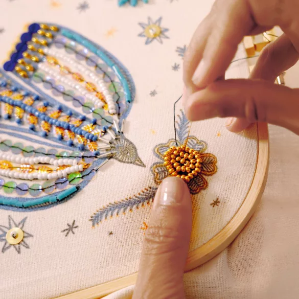 AGA Ateliér 59 Vyšívanie korálkami Korálkový vták - Atelier 59 Beadwork