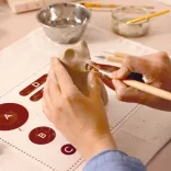AGA Ateliér 84 Hlinená socha Medveď - Atelier 84 Modelling