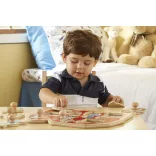 Melissa & Doug Drevená hračka na rozvoj zručností, puzzle s úchytom Farm