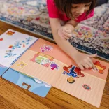 Melissa & Doug kreatívna hra, sada opakovane použiteľných nálepiek, Azúrové stopy a ty – Azúrové obľúbené miesta
