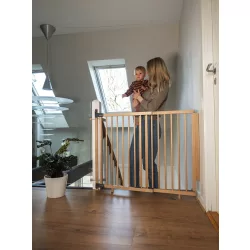   Baby Dan Mona vysoká drevená bezpečnostná mreža s upevňovacími sponami na zábradlie 74,5–114 cm, šírka 81 cm