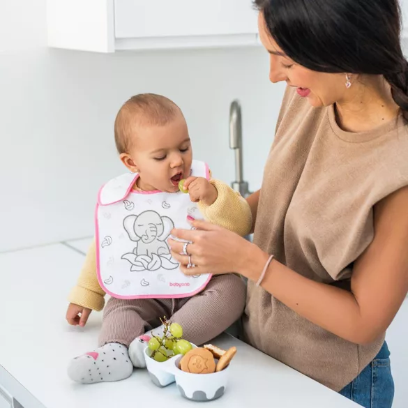 BabyOno Podbradník, froté, s vodoodpudivou vrstvou, rôzne farby, stredný, 832