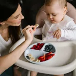 BabyOno silikónový tanier s tromi priehradkami a protišmykovou základňou – modrý 1482/01