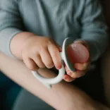 BabyOno hryzátko slimák – mäta/ružová 1597/01