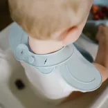 BabyOno silikónová nastaviteľná zásterka – modrá 1639/01