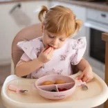 Detský tanier BabyOno – s protišmykovým dnom, s viečkom, 3 priehradky, ružový 1661/02