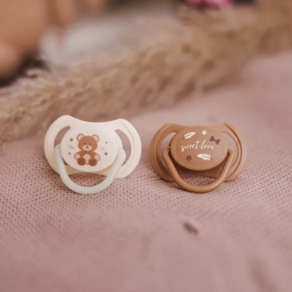 BabyOno symetrická silikónová dvojitá cumlík Sweet Love 0–6 mesiacov 1669/01