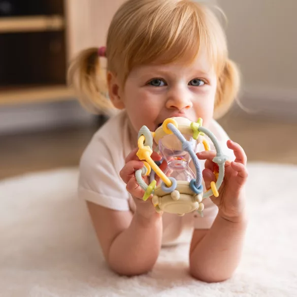 BabyOno hrkálka a hryzátko v tvare lopty s presýpacími hodinami 1660