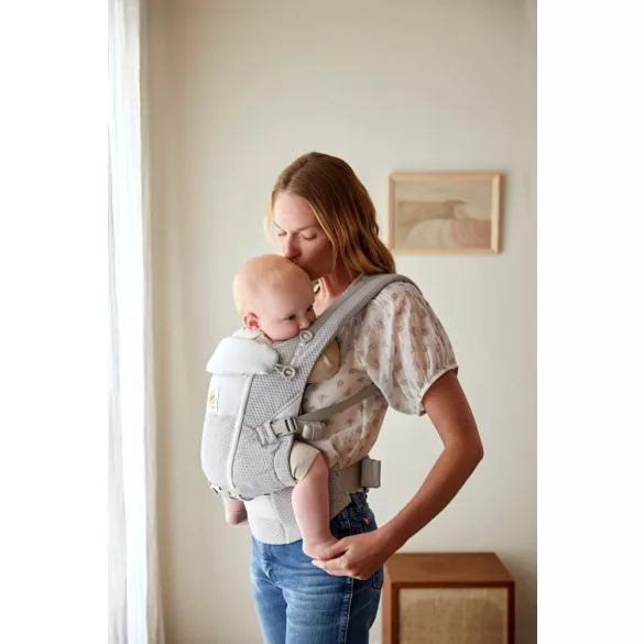 Ergobaby Adapt Soft Flex Mesh nosič: Pearl Grey / Perlovosivá