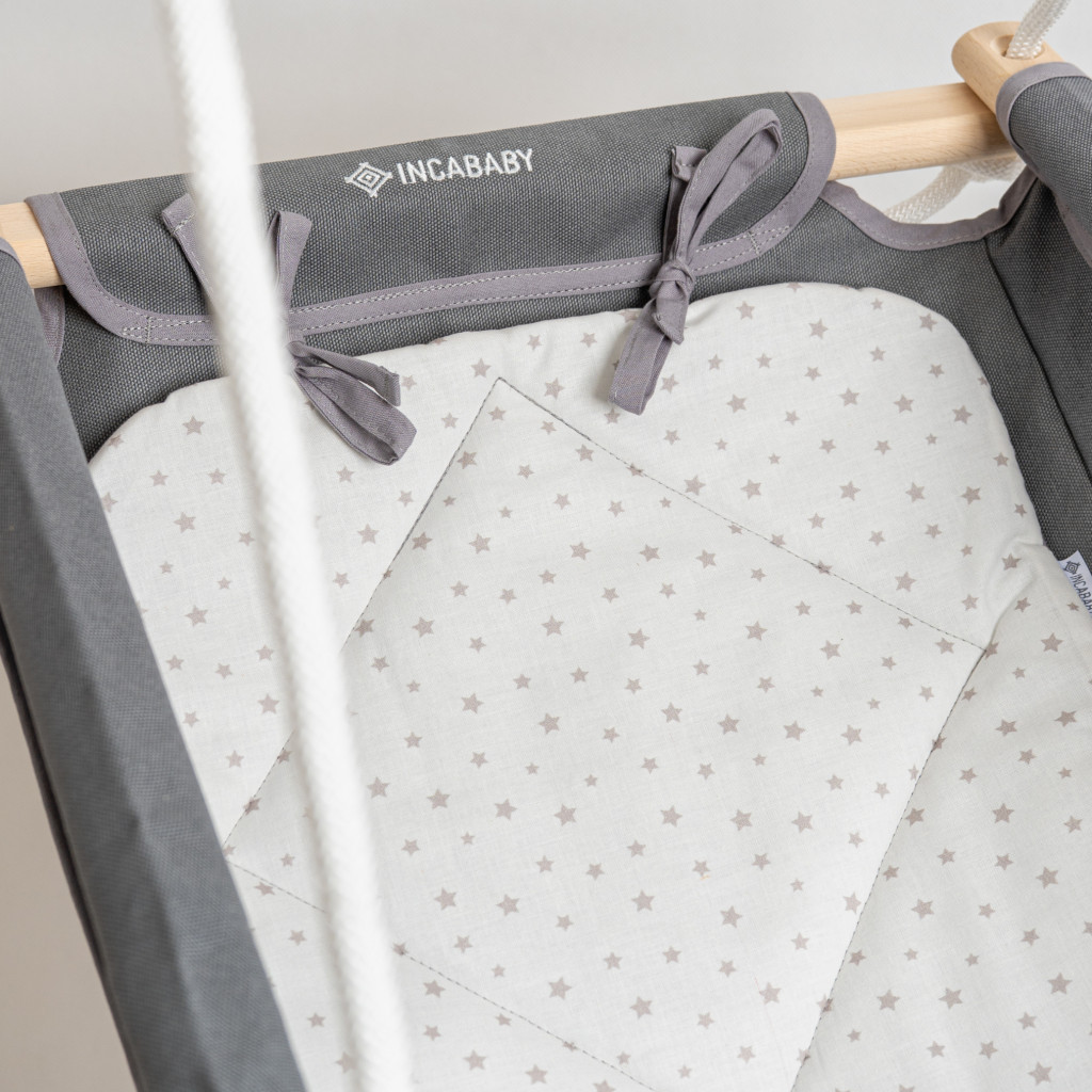 Incababy detská hojdačka Basic - Grey Stars